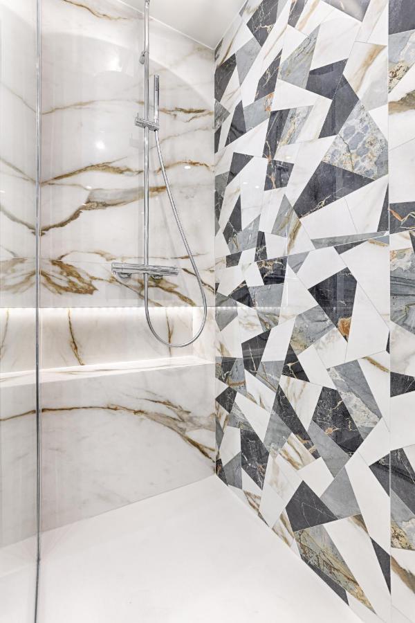 Unique Luxury Parisian Flat 2Br/6P -Champs Elysees エクステリア 写真