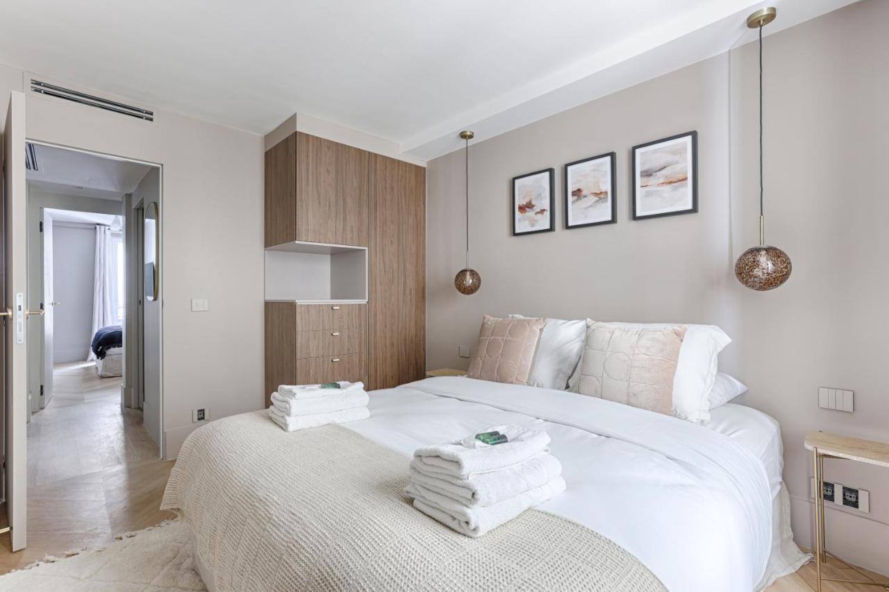 Unique Luxury Parisian Flat 2Br/6P -Champs Elysees エクステリア 写真