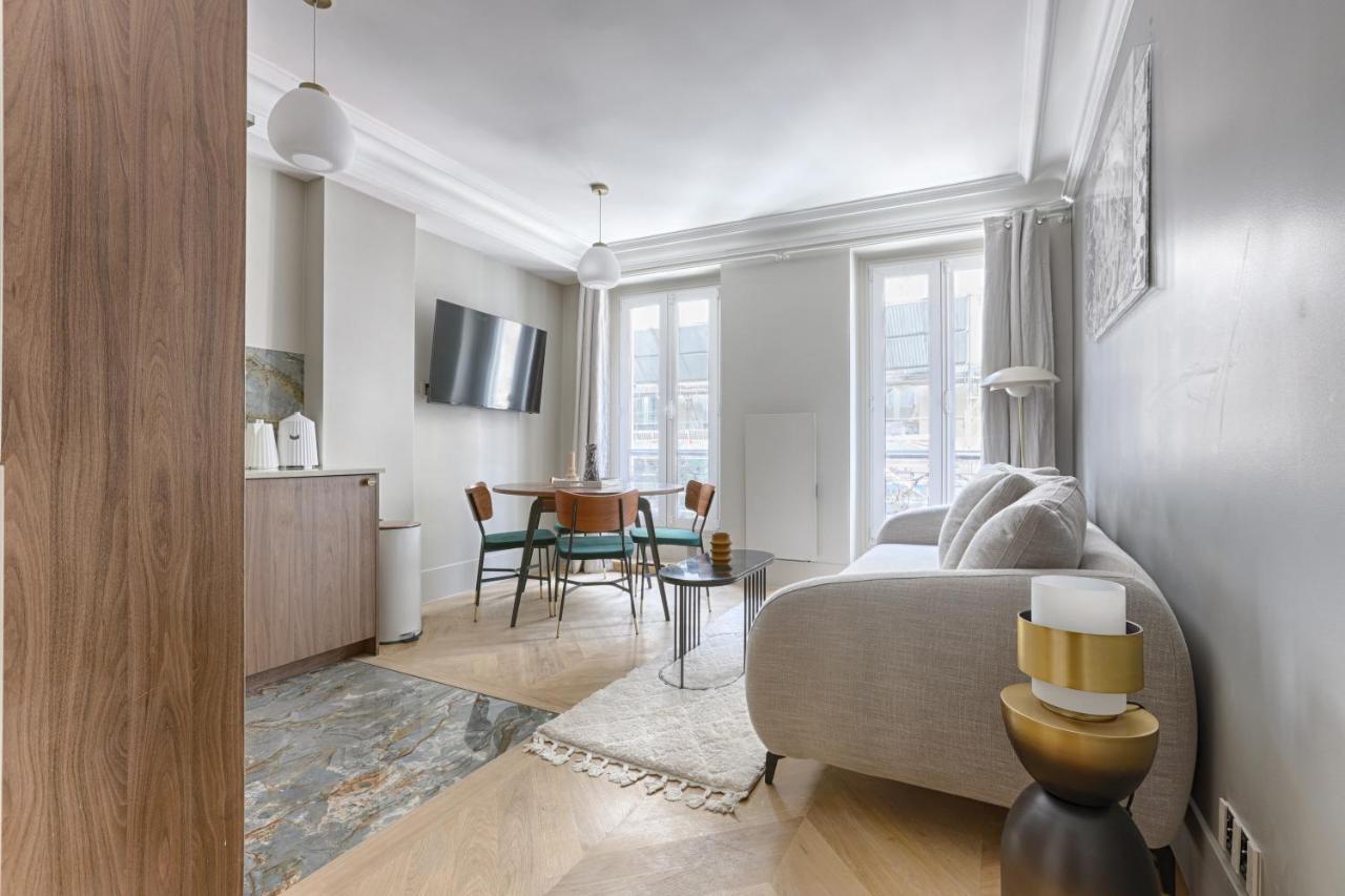 Unique Luxury Parisian Flat 2Br/6P -Champs Elysees エクステリア 写真